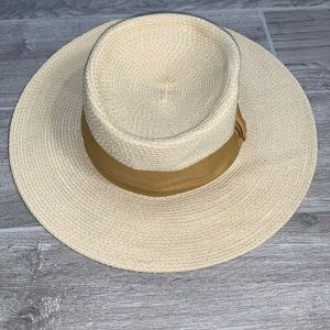Floppy hat